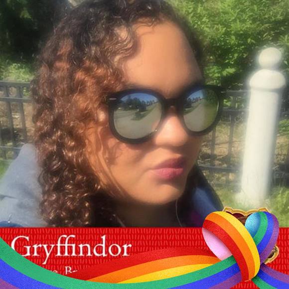 Meet your Posher, Jessica - Picture 1 of 6